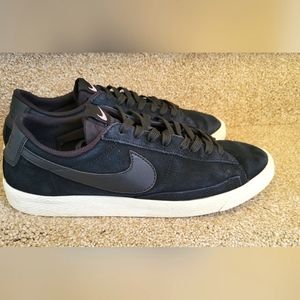 Nike Blazer Low Black Men Size 10.5